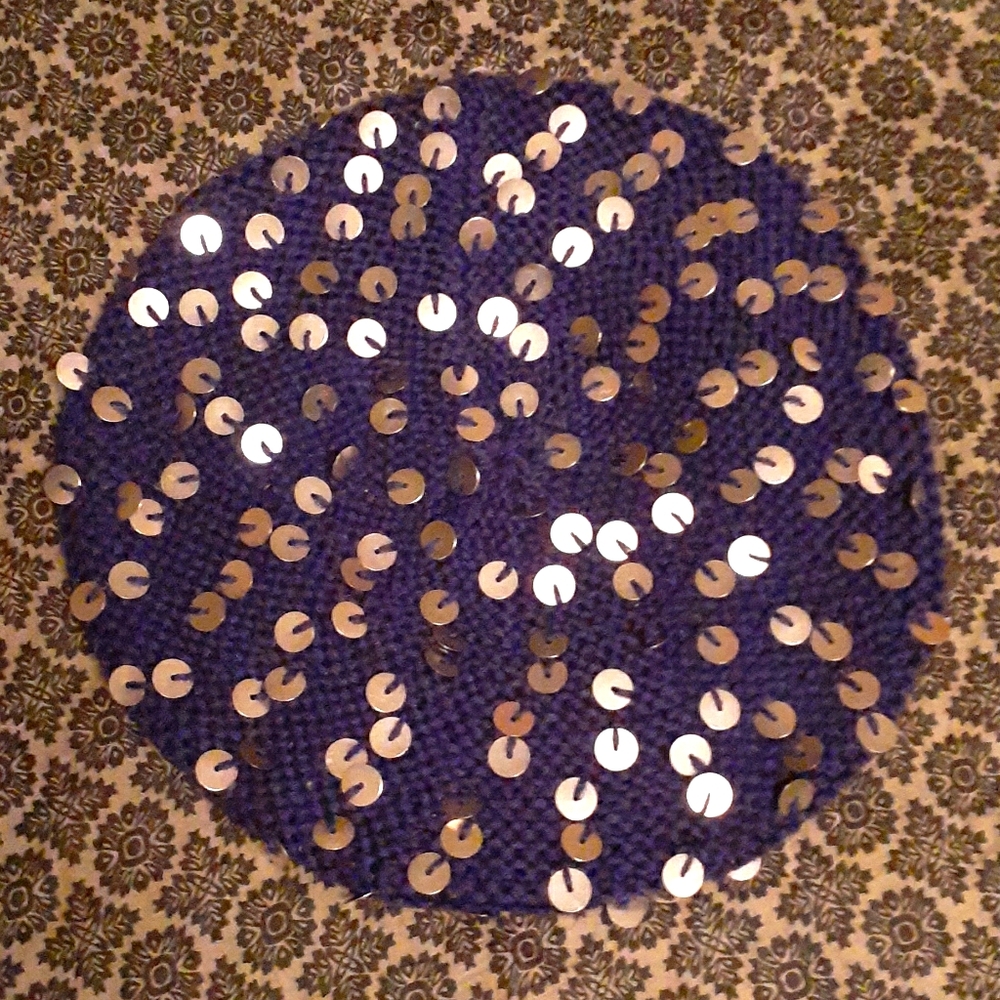 Vintage Free People purple silver beret